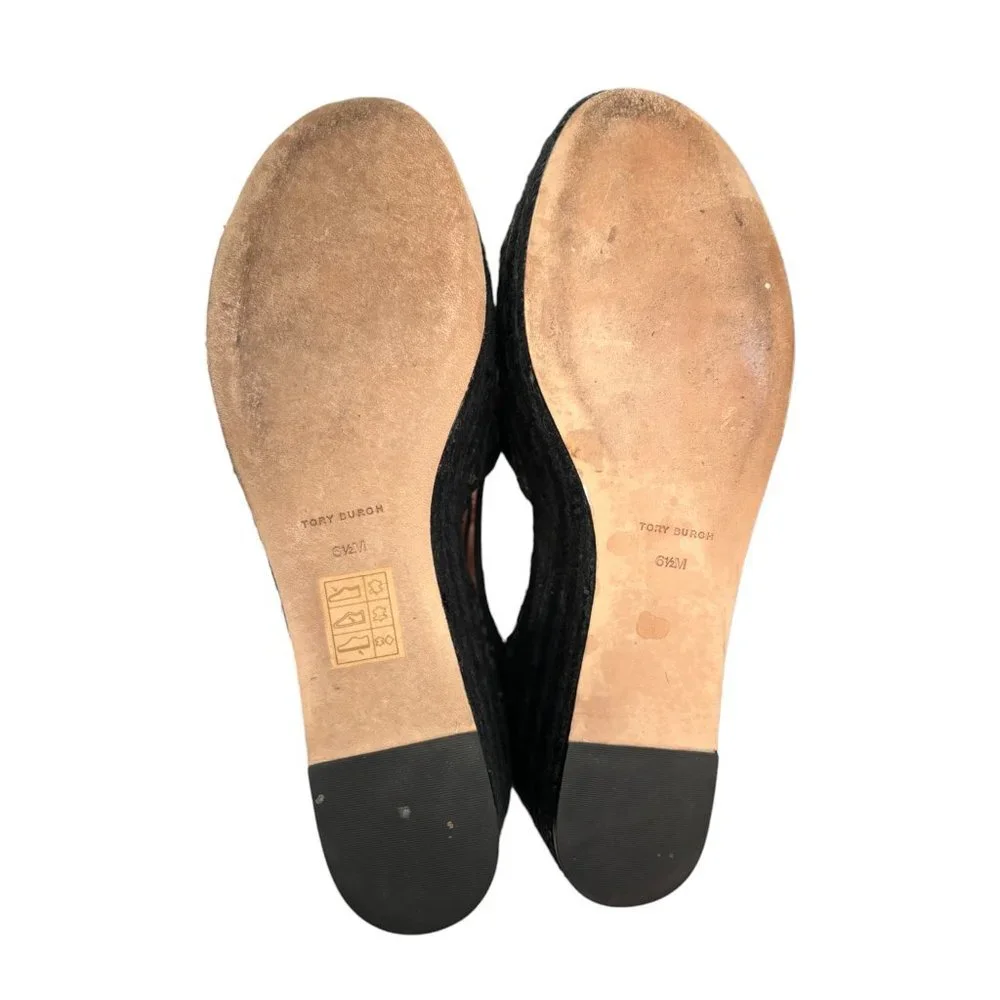 Tory Burch reposhing this